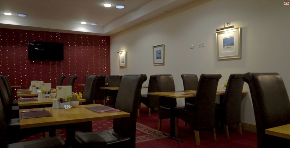 Portrush Adelphi Hotel Exterior photo The interior of the lounge